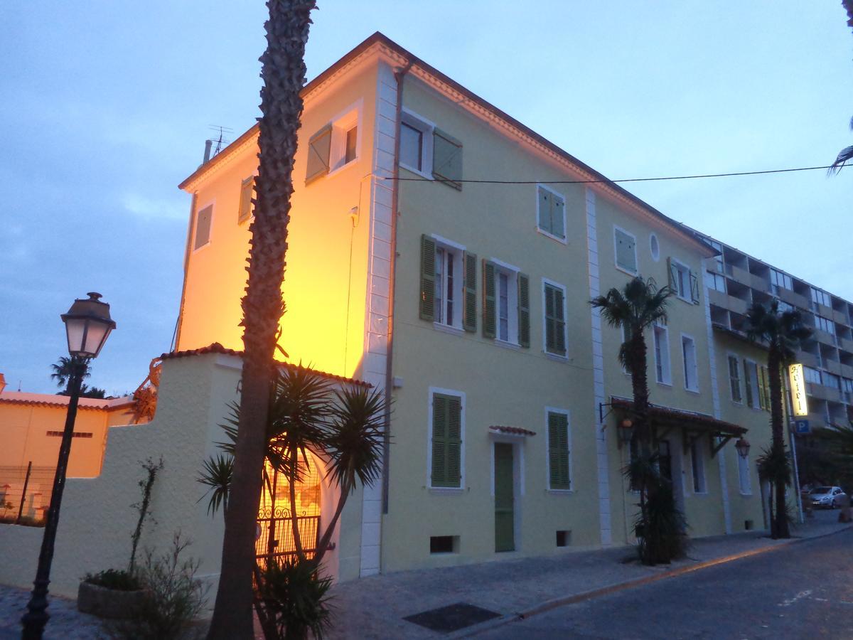 L'Ilot Fleuri Hotel Le Lavandou Exterior photo